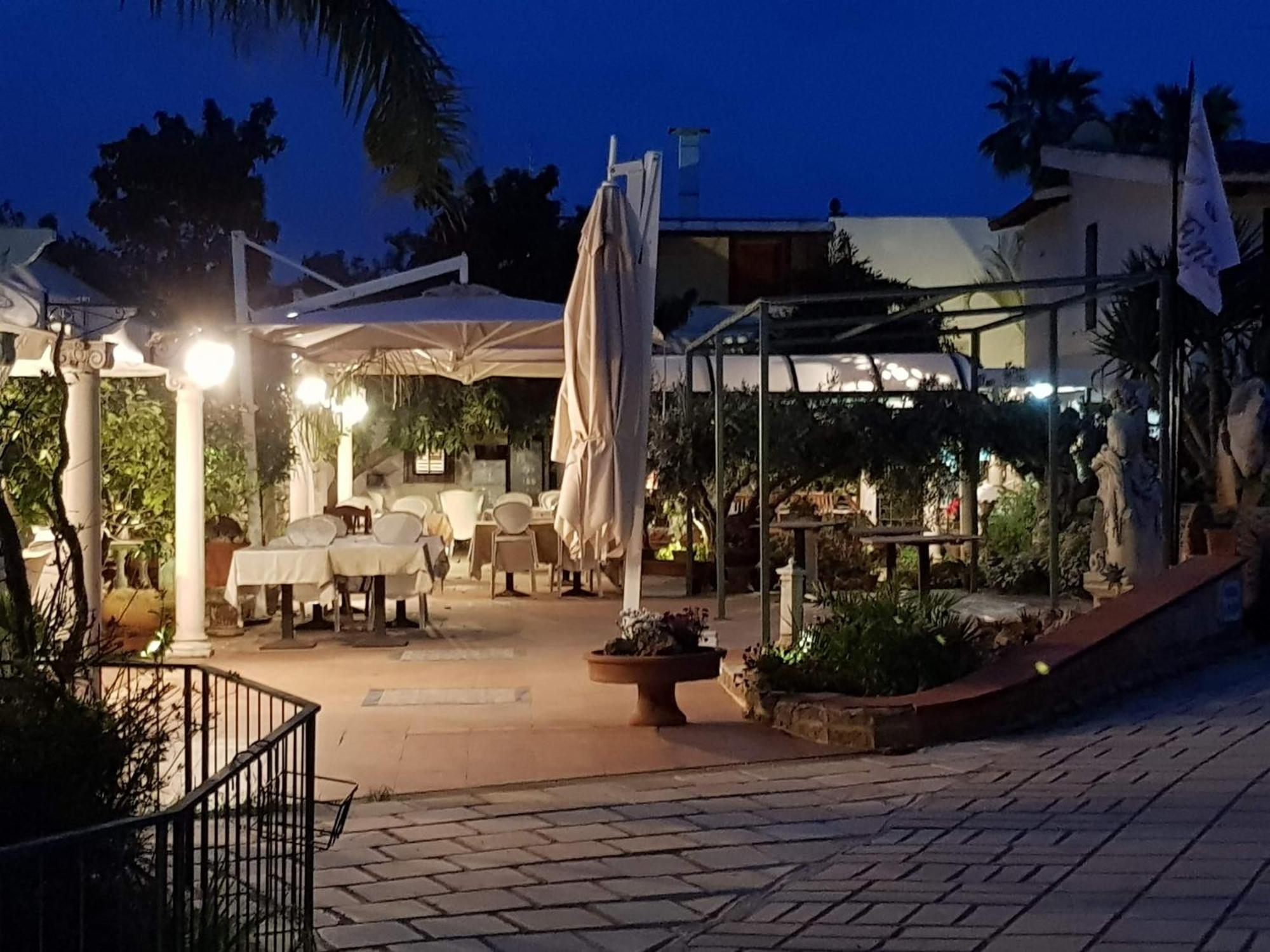 Aparthotel Federico Re San Vito Lo Capo Exteriér fotografie